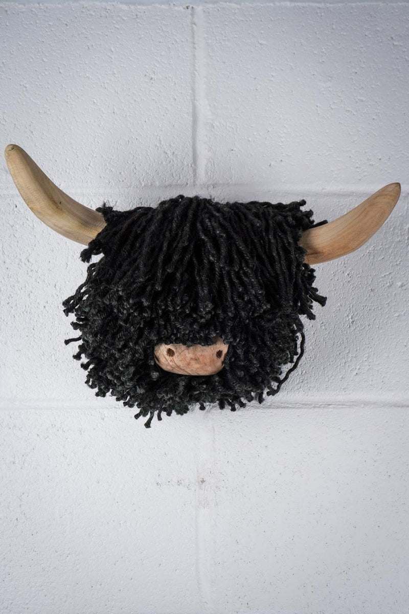 Ailsa Medium Wall-Mounted Highland Cow, Black Jute