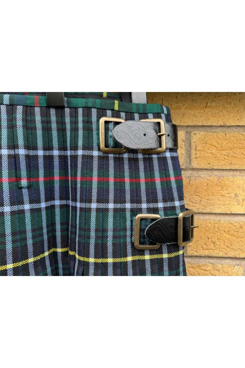 Handmade 8 Yard MacInnes Modern Kilt