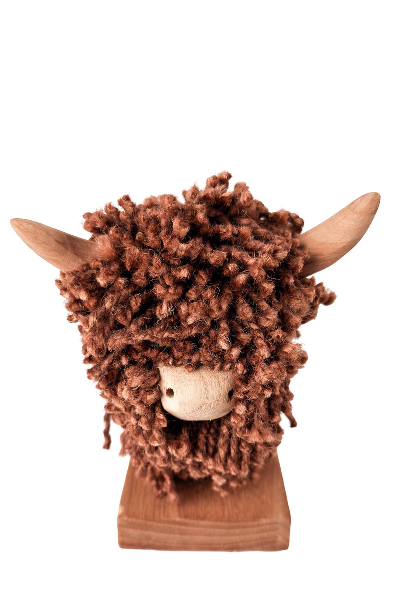 Morag Teeny Weeny Standing Highland Cow