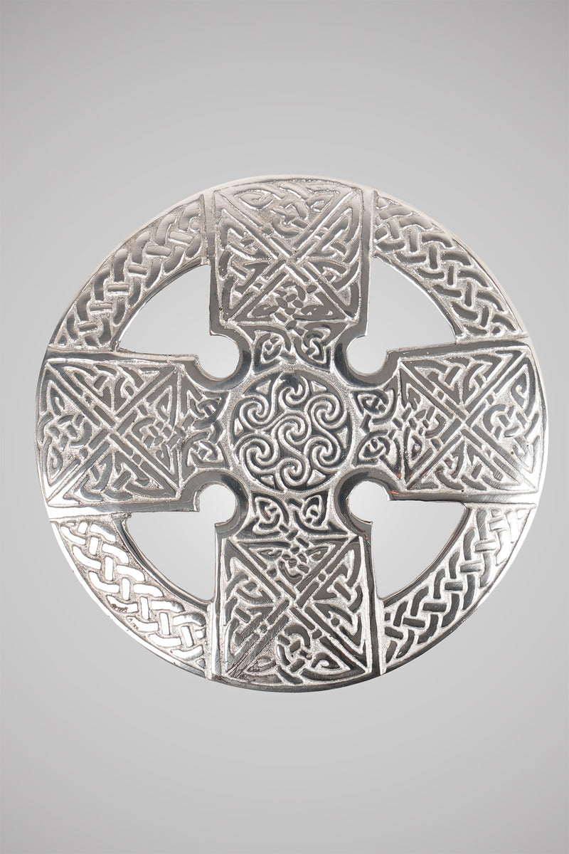 Pewter Plaid Brooch, Celtic Design by Pewtermill