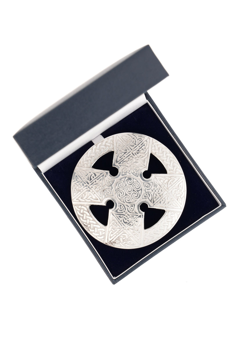 Pewter Plaid Brooch, Celtic Design by Pewtermill